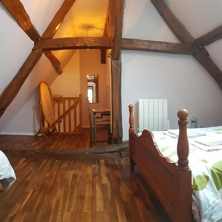 Bed and Breakfast Le Moulin Hodoux Luynes  Exterior foto