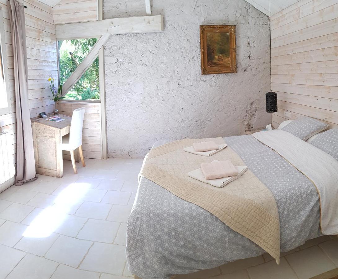 Bed and Breakfast Le Moulin Hodoux Luynes  Exterior foto